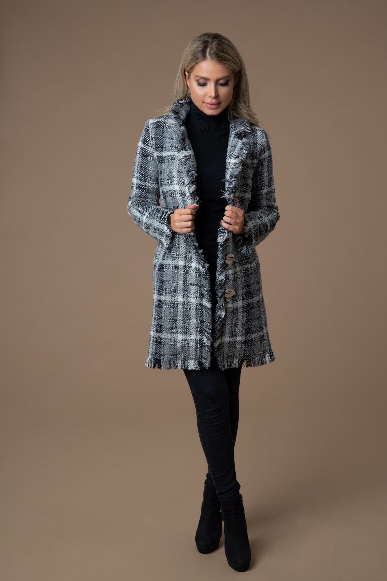 Grey Beauty Tweedmantel Tweedheart Herbst Winter