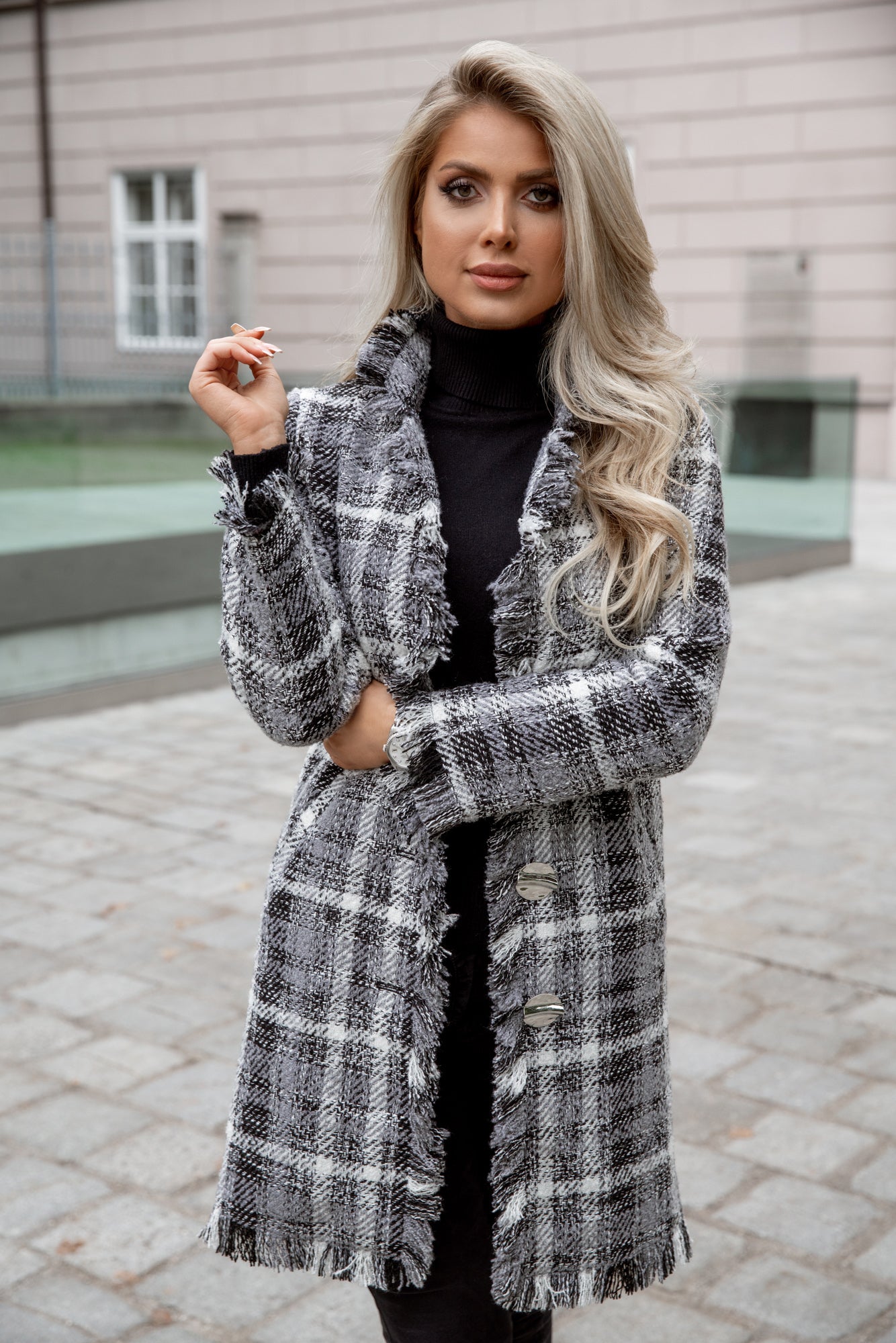 Grey Beauty Tweedmantel Tweedheart Herbst Wintermode