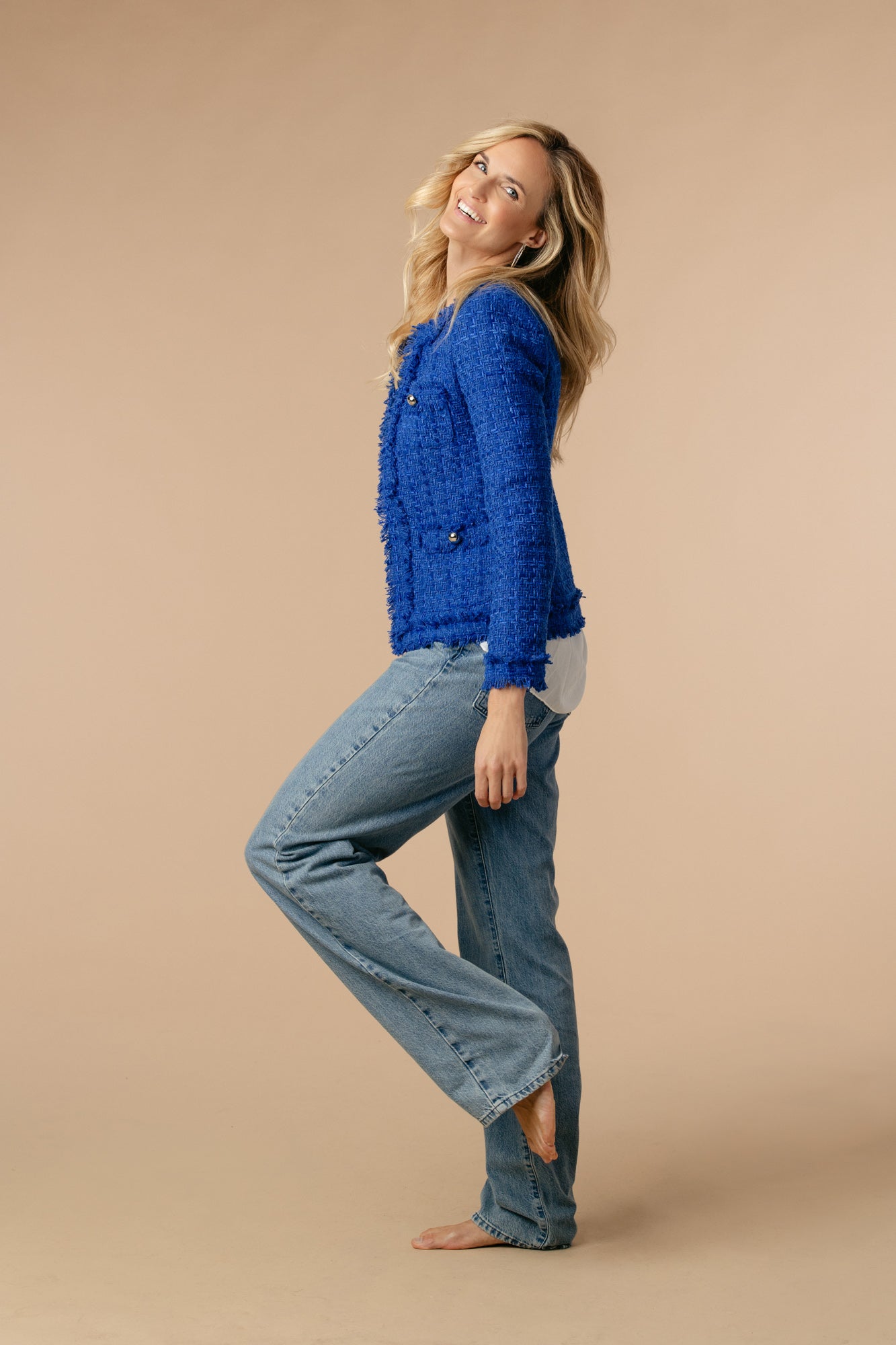 Tweedjacke in Azurblau zu Jeans